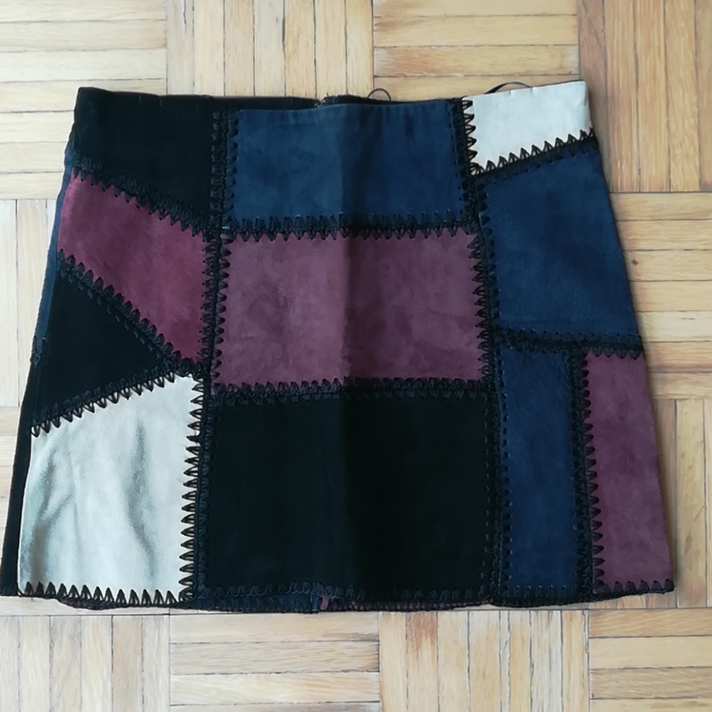 Suede mini skirt from Zara